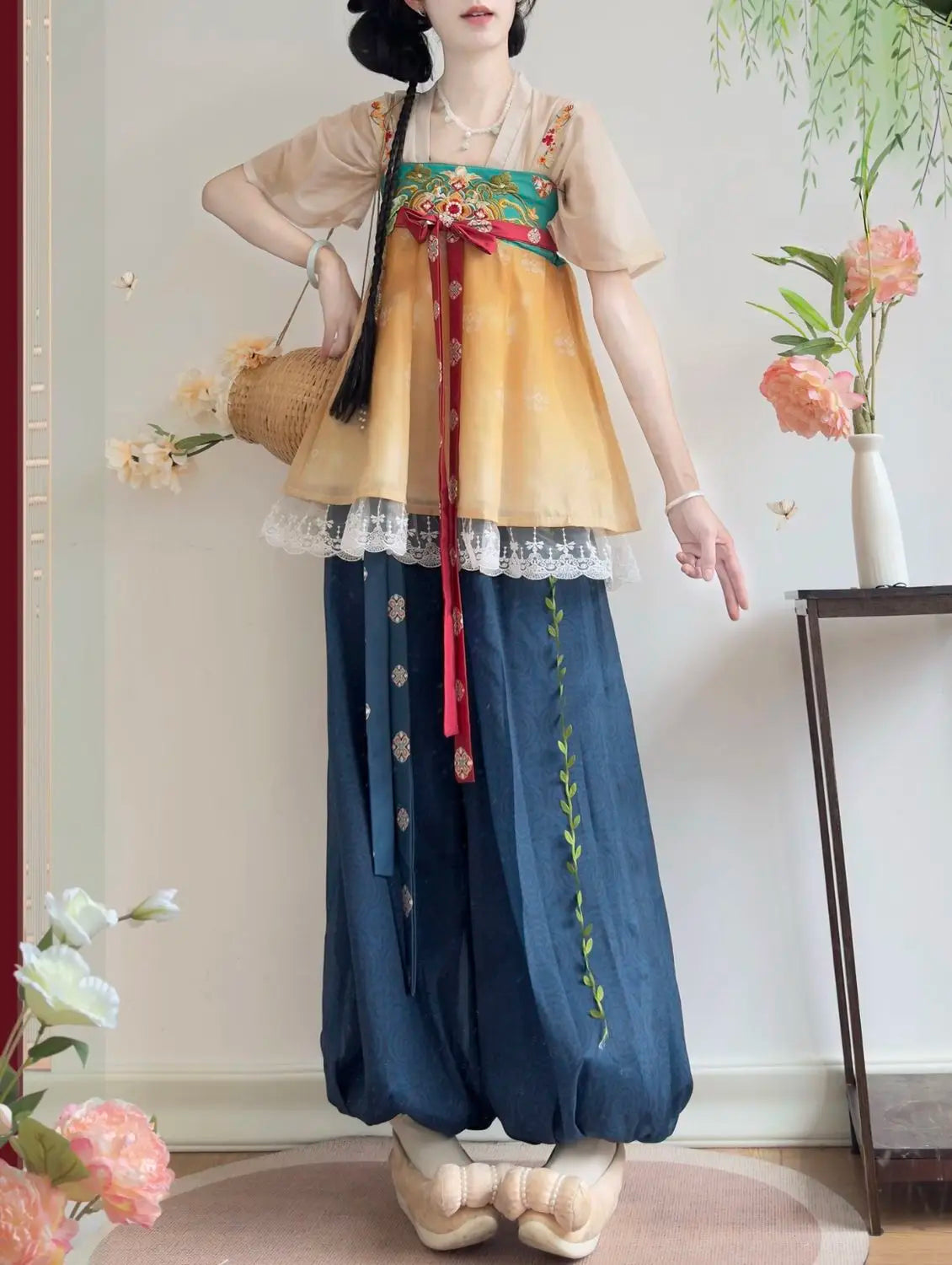 Hanfu Lantern Pants Set | Half Sleeve Embroidered Camisole Skirt | Lightweight Summer Outfit
